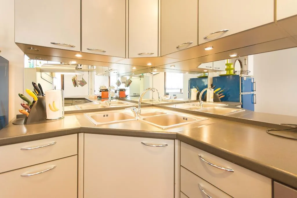 Appartamento Flat In Duomo Milano 0*,  Italia